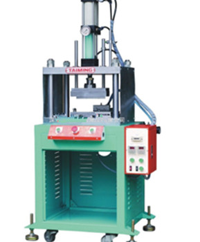 清理氣壓鉚接機過程中有哪些要注意？