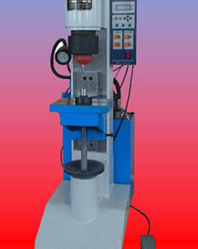 無(wú)鉚釘鉚接機(jī)的鉚釘工藝和傳統(tǒng)工藝相比有哪些優(yōu)點(diǎn)？