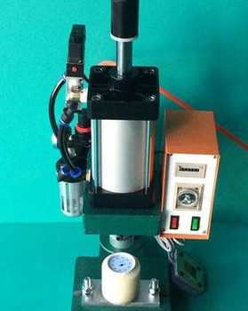 為何液壓鉚接機(jī)采用遠(yuǎn)程無壓卸荷呢？