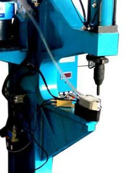 導(dǎo)致自動(dòng)鉚接機(jī)故障的原因有哪些？