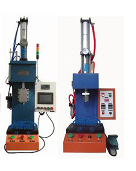 哪些因素會影響鉚接機的價格？