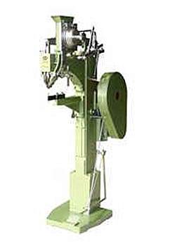 液壓鉚接機(jī)的液壓系統(tǒng)有幾種回路？