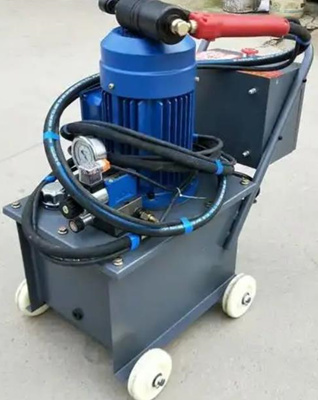 如何確保液壓鉚接機(jī)的鉚接質(zhì)量？先選對(duì)設(shè)備！ 圖1