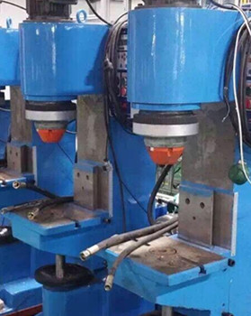 如何預(yù)防鉚接機(jī)出現(xiàn)故障？