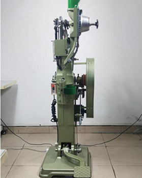 如何正確選用鉚接機(jī)？