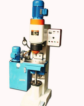 徑向鉚接機(jī)選購時(shí)注意這三點(diǎn)，讓你選到滿意的設(shè)備！